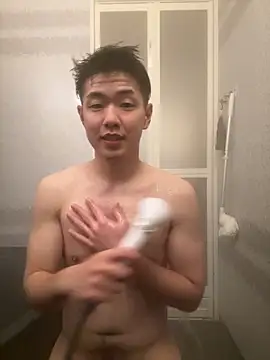 Snapshot of KAMESAN08 chatting on February 10, 12:04 pm KAMESAN08 online show from February 10, 12:04 pm