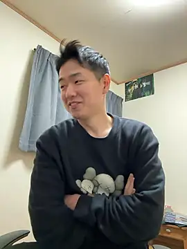 Snapshot of KAMESAN08 chatting on February 19, 10:45 am KAMESAN08 online show from February 19, 10:45 am