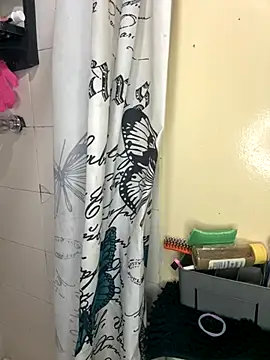 polylove18 online show from December 2, 9:38 pm