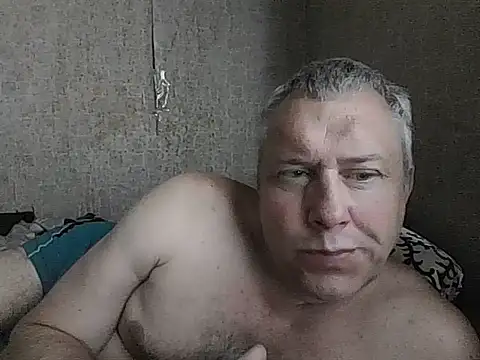 Snapshot of evulis1 chatting on August 1, 3:43 pm evulis1 online show from August 1, 3:43 pm
