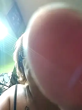 Ninus7 online show from December 18, 5:28 pm