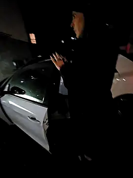 Snapshot of ainaht chatting on November 15, 7:18 pm ainaht online show from November 15, 7:18 pm