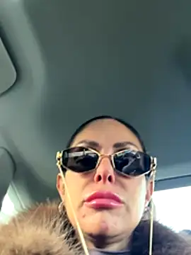 ainaht online show from December 18, 12:31 pm