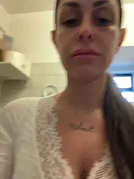 ainaht online show from February 5, 8:10 am