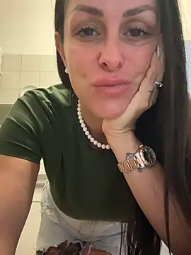 ainaht online show from May 18, 7:46 am