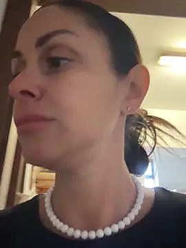 ainaht online show from March 26, 8:45 am