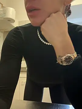 ainaht online show from February 19, 8:33 am