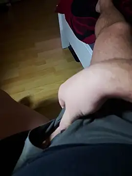 Snapshot of Pyromanancer chatting on November 24, 7:14 pm Pyromanancer online show from November 24, 7:14 pm