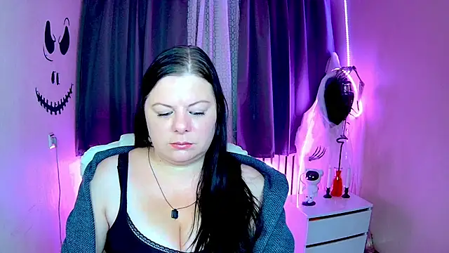 BritneyRaine online show from October 19, 6:16 am