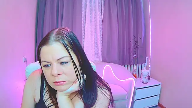 BritneyRaine online show from November 9, 1:04 pm