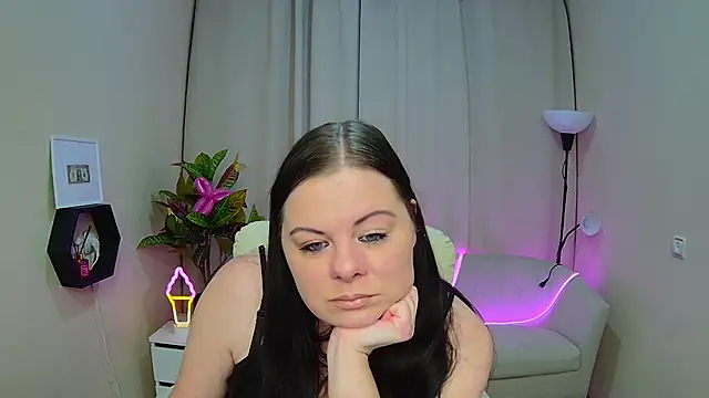 BritneyRaine online show from March 17, 1:03 pm