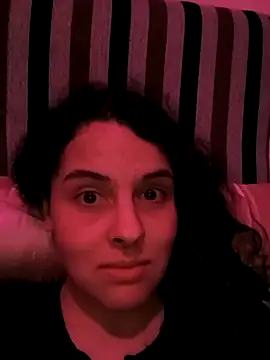 Snapshot of irisstorm chatting on September 18, 2:03 am irisstorm online show from September 18, 2:03 am