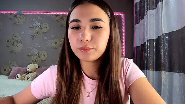 Snapshot of BahaiHeaven chatting on December 3, 11:09 am BahaiHeaven online show from December 3, 11:09 am