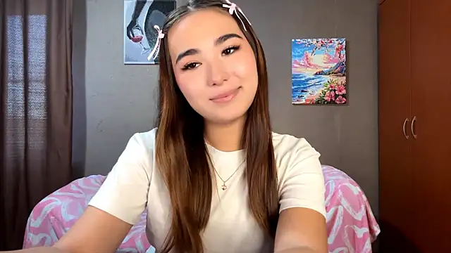 Snapshot of BahaiHeaven chatting on October 20, 8:26 am BahaiHeaven online show from October 20, 8:26 am