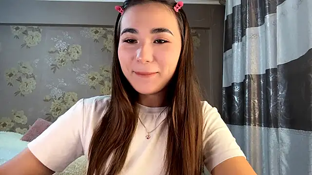 Snapshot of BahaiHeaven chatting on November 8, 11:03 am BahaiHeaven online show from November 8, 11:03 am