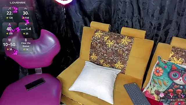 Girl luna  online show from October 17, 7:26 pm