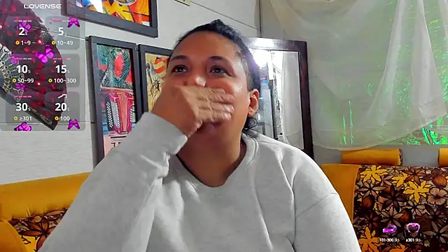 Girl luna  online show from October 11, 5:36 pm