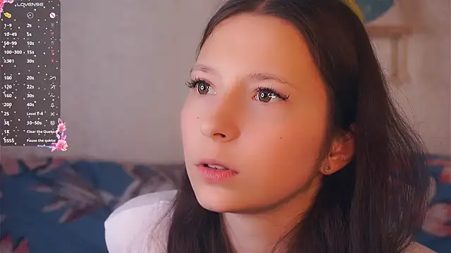 GabrielleLynchard online show from October 26, 7:14 pm