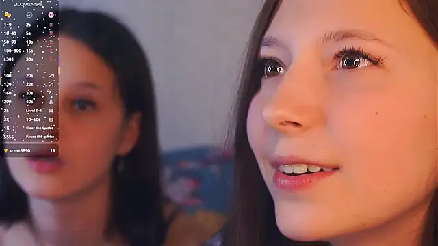 GabrielleLynchard online show from October 24, 7:46 pm