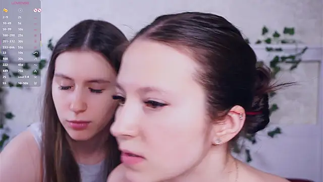 GabrielleLynchard online show from March 1, 9:26 pm