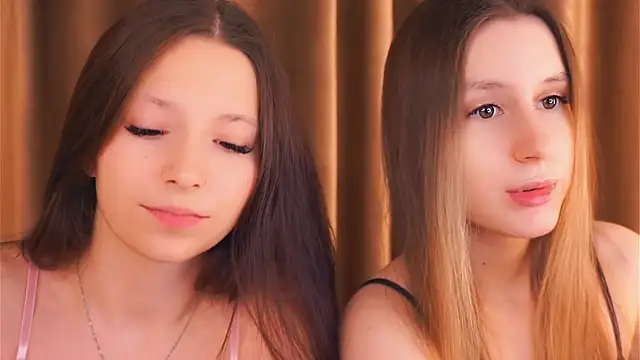 GabrielleLynchard online show from December 18, 7:29 pm