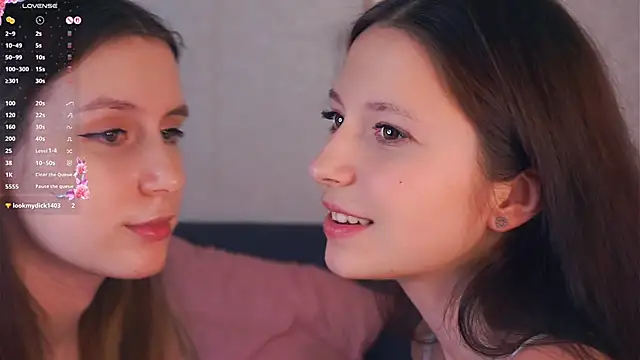 GabrielleLynchard online show from December 2, 8:54 pm