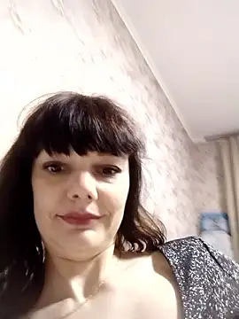 AliceSwan1122 online show from April 15, 6:23 pm