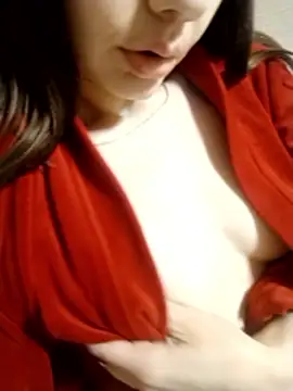 AliceSwan1122 online show from April 30, 8:57 pm