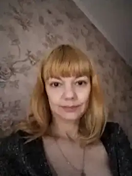 Snapshot of AliceSwan1122 chatting on October 23, 11:25 pm AliceSwan1122 online show from October 23, 11:25 pm