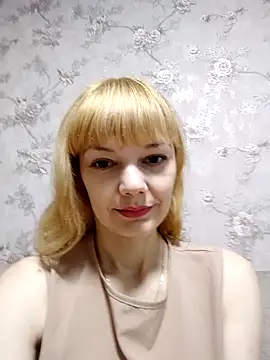 Snapshot of AliceSwan1122 chatting on September 15, 2:28 pm AliceSwan1122 online show from September 15, 2:28 pm