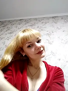 Snapshot of AliceSwan1122 chatting on September 19, 8:35 pm AliceSwan1122 online show from September 19, 8:35 pm