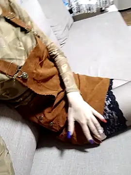 Snapshot of AliceSwan1122 chatting on September 27, 12:50 am AliceSwan1122 online show from September 27, 12:50 am