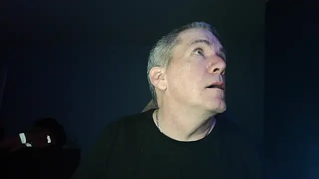 Snapshot of Sex_and_loves chatting on April 7, 5:20 am Sex and loves online show from April 7, 5:20 am