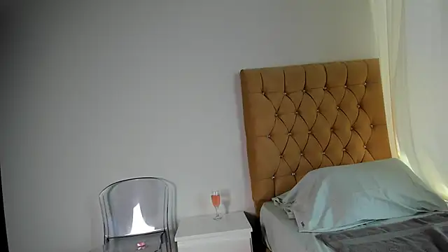 velvettangell online show from September 26, 1:07 pm