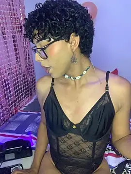 Snapshot of Sweet_Tyra_Doll chatting on October 4, 8:16 am Sweet Tyra Doll online show from October 4, 8:16 am