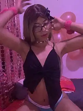 Snapshot of Sweet_Tyra_Doll chatting on September 24, 7:48 am Sweet Tyra Doll online show from September 24, 7:48 am