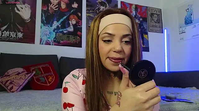 Snapshot of KiraQuinn1 chatting on October 28, 4:39 pm KiraQuinn1 online show from October 28, 4:39 pm