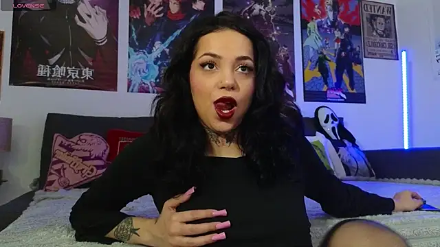 Snapshot of KiraQuinn1 chatting on October 25, 2:50 pm KiraQuinn1 online show from October 25, 2:50 pm