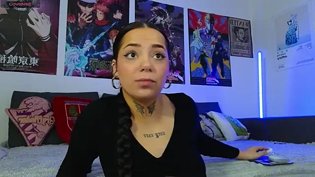 Snapshot of KiraQuinn1 chatting on October 4, 3:13 pm KiraQuinn1 online show from October 4, 3:13 pm