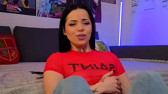 KiraQuinn1 online show from March 28, 12:39 pm