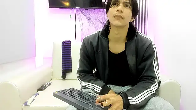 toji luxxer online show from October 28, 9:03 pm