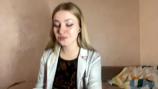 Snapshot of LanaNoir chatting on October 7, 11:44 am LanaNoir online show from October 7, 11:44 am
