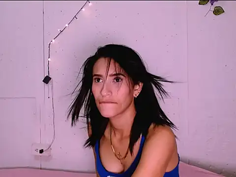 cruellasaludable online show from December 22, 1:44 pm