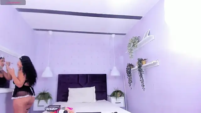 Maddybenson online show from September 20, 3:33 am