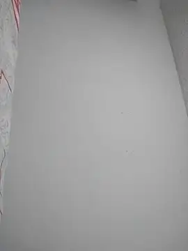 LaraStons online show from November 10, 11:43 pm