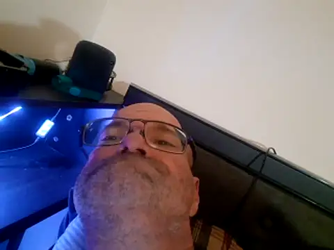 nounours197314 online show from May 29, 5:24 am