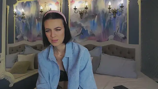 Snapshot of EmmaStarkk chatting on October 2, 5:00 am EmmaStarkk online show from October 2, 5:00 am