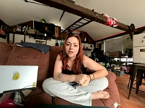 PeridotPrincessOfficial online show from November 12, 5:39 pm