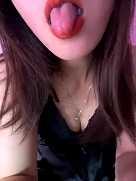 Snapshot of Moon_pusy chatting on November 14, 12:53 pm Moon pusy online show from November 14, 12:53 pm