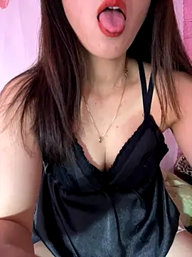 Snapshot of Moon_pusy chatting on October 31, 6:10 am Moon pusy online show from October 31, 6:10 am